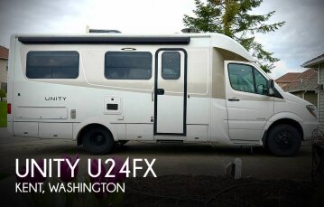 2018 Leisure Travel Vans Unity