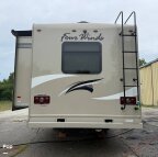 Thumbnail Photo 3 for 2018 Thor Four Winds 31E