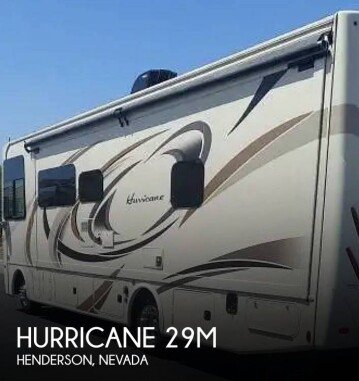 2018 Thor Hurricane 29M