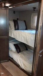 Thumbnail Photo 3 for 2018 Tiffin Allegro