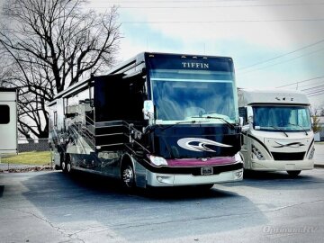 2018 Tiffin Allegro Bus