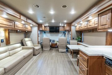 2018 Tiffin Allegro Red