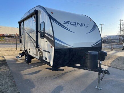 Photo 1 for 2018 Venture Sonic