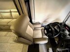 Thumbnail Photo 3 for 2018 Winnebago Horizon