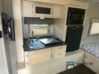 Thumbnail Photo 5 for 2018 Winnebago Minnie