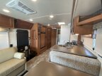 Thumbnail Photo 5 for 2018 Winnebago Vista 27PE