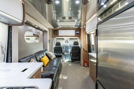 Photo 1 for 2019 Airstream Atlas