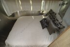 Thumbnail Photo 3 for 2019 Airstream Flying Cloud