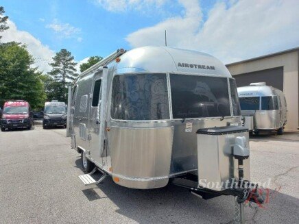 Photo 1 for 2019 Airstream Tommy Bahama