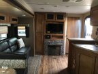 Thumbnail Photo 3 for 2019 Coachmen Catalina