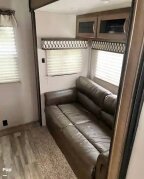 Thumbnail Photo 6 for 2019 Coachmen Chaparral