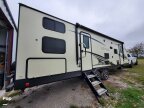 Thumbnail Photo 3 for 2019 Dutchmen Kodiak