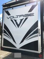 Thumbnail Photo 5 for 2019 Dutchmen Voltage