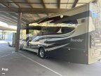 Thumbnail Photo 3 for 2019 Fleetwood Bounder 33C