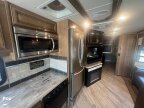 Thumbnail Photo 5 for 2019 Fleetwood Bounder 33C