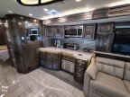 Thumbnail Photo 5 for 2019 Fleetwood Discovery LXE