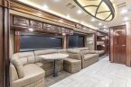 Thumbnail Photo 5 for 2019 Fleetwood Discovery 40G