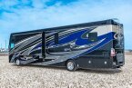 Thumbnail Photo 3 for 2019 Fleetwood Discovery 40G