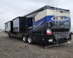 Thumbnail Photo 2 for 2019 Fleetwood Discovery LXE