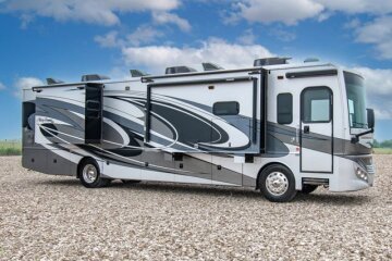 2019 Fleetwood Pace Arrow