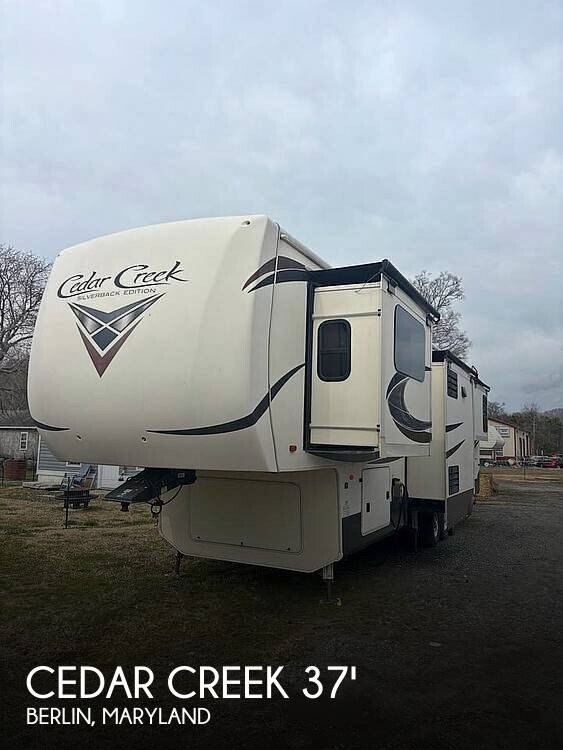 2019 Forest River Cedar Creek
