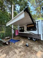 Thumbnail Photo 5 for 2019 Forest River Wildwood