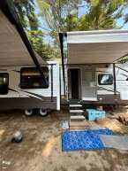 Thumbnail Photo 6 for 2019 Forest River Wildwood