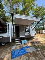 Thumbnail Photo 4 for 2019 Forest River Wildwood