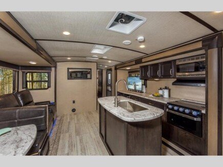 Photo 1 for 2019 Grand Design Imagine 2670MK