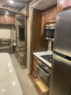 Thumbnail Photo 5 for 2019 Heartland Big Country
