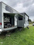 Thumbnail Photo 4 for 2019 Highland Ridge Open Range