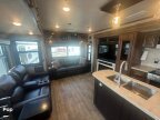 Thumbnail Photo 3 for 2019 JAYCO Eagle