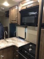 Thumbnail Photo 4 for 2019 JAYCO Greyhawk
