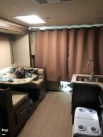 Thumbnail Photo 3 for 2019 JAYCO Greyhawk