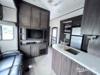 Thumbnail Photo 3 for 2019 JAYCO Octane