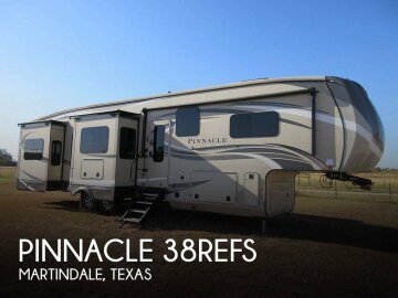 2019 JAYCO Pinnacle
