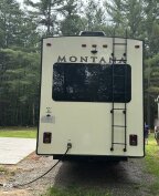 Thumbnail Photo 4 for 2019 Keystone Montana 3811MS