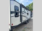 Thumbnail Photo 4 for 2019 Keystone Premier