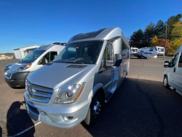 2019 Leisure Travel Vans Unity