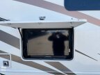 Thumbnail Photo 5 for 2019 Thor Hurricane 35M