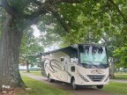 Thumbnail Photo 2 for 2019 Thor Hurricane 35M