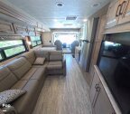 Thumbnail Photo 2 for 2019 Thor Hurricane 35M