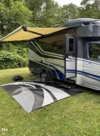 Thumbnail Photo 2 for 2019 Tiffin Wayfarer