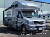 2019 Winnebago Navion