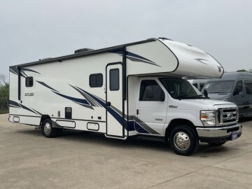 2019 Winnebago Outlook
