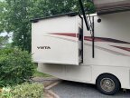 Thumbnail Photo 4 for 2019 Winnebago Vista 32YE