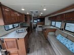 Thumbnail Photo 4 for 2019 Winnebago Vista 32YE