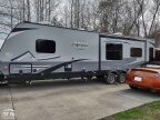 Thumbnail Photo 5 for 2020 Coachmen Apex