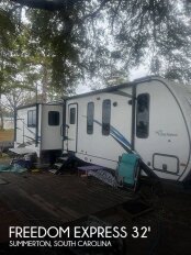 2020 Coachmen Freedom Express 324RLDSLE