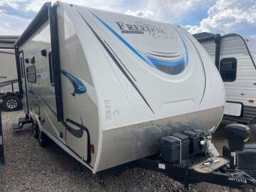 2020 Coachmen Freedom Express